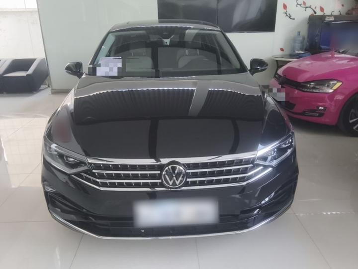 Magotan 2025 Facelift 330TSI DSG Luxury photo 2