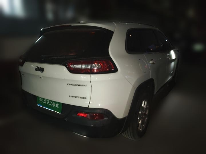 Cherokee 2017 2.4L Leading Smart photo 4