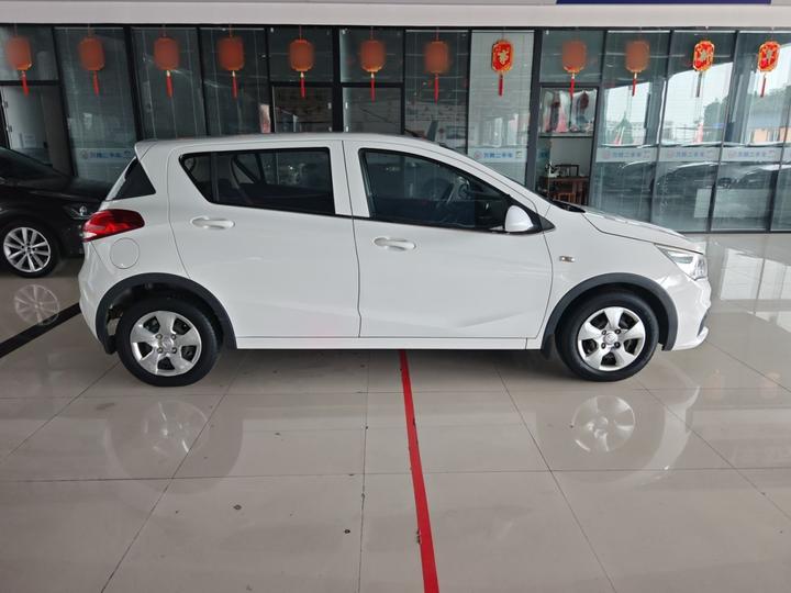 310 2016 1.2L MT Comfort photo 3