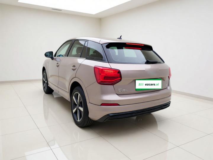 Q2L e-tron 2019 Q2L e-tron EV Smart photo 4