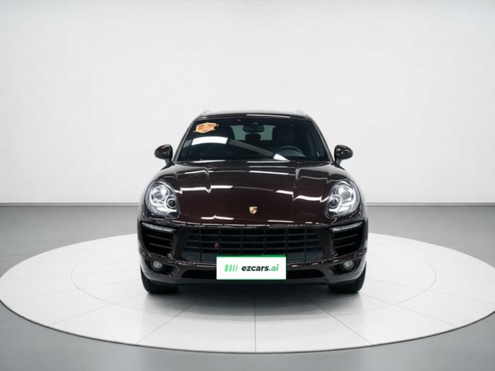 2017 Macan 2.0T photo 2