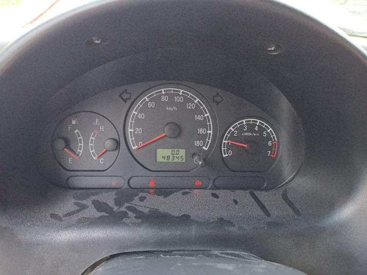 2012 Facelift 1.0L MT P-TEC Standard photo 7