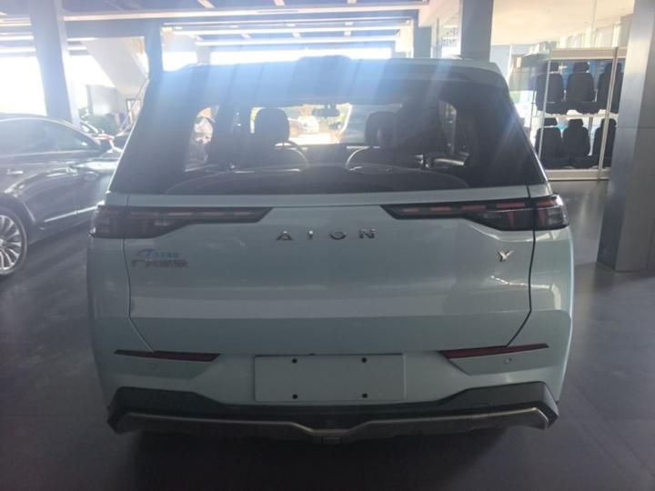 AION Y 2022 70 LFP photo 5