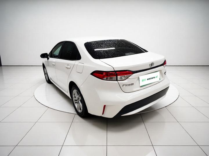 Levin 2022 185T CVT Luxury photo 4