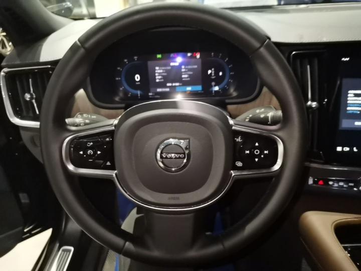 S90 2024 B5 Luxury photo 3