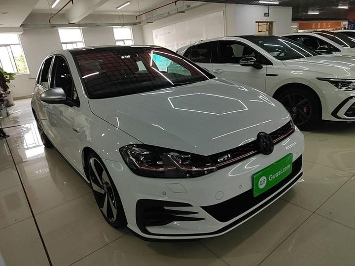 Golf GTI 2019 2.0TSI GTI China V photo 3