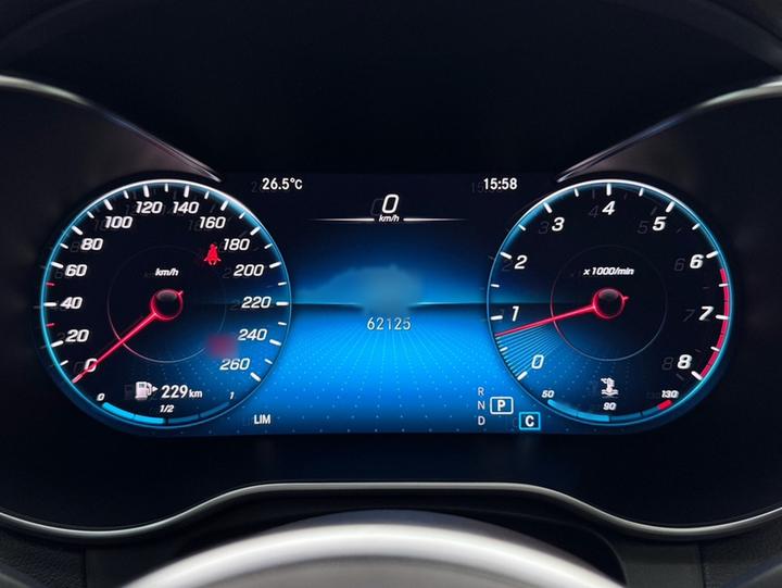 GLC 2020 GLC 260 L 4MATIC Luxury photo 4