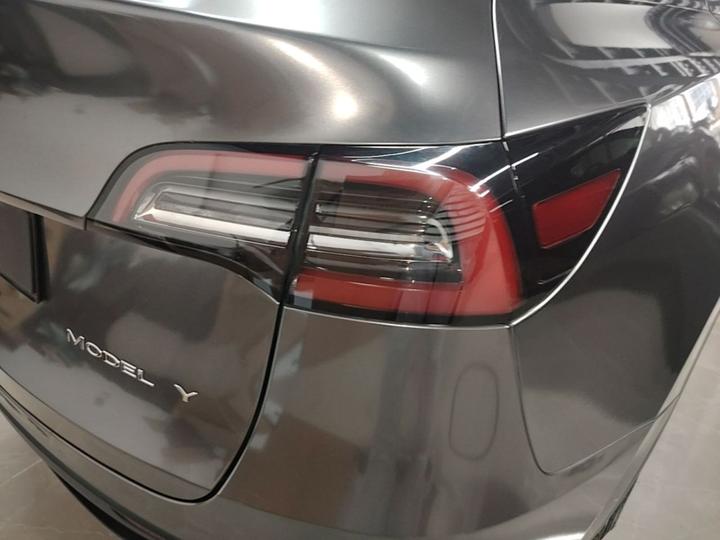 Model Y 2021 Standard Range RWD photo 7