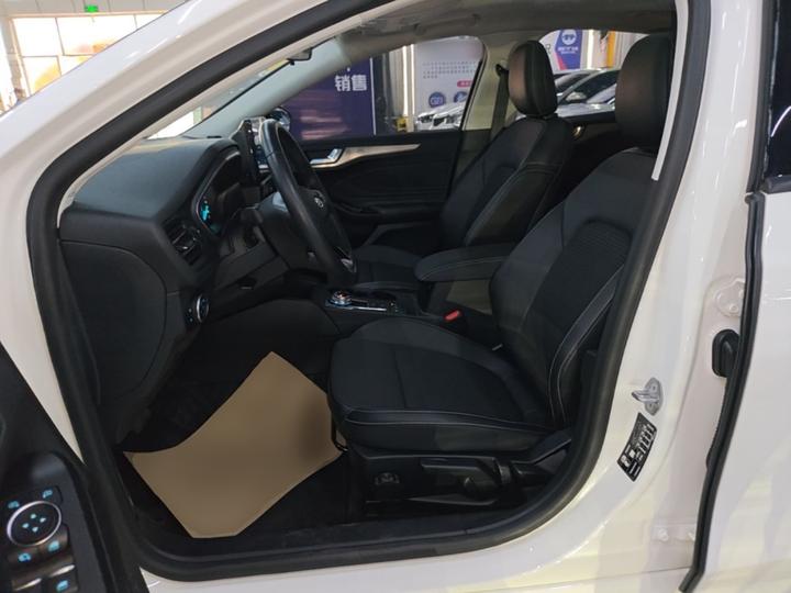 Focus 2020 Sedan EcoBoost 180 AT photo 7