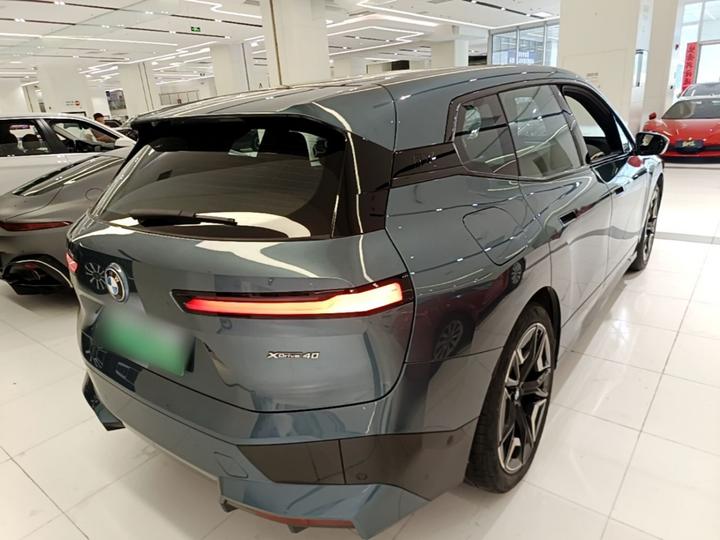 iX 2022 xDrive40 photo 4
