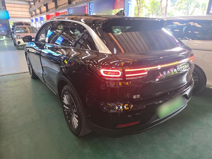 Leapmotor C11 2024 EV 580 Exclusive photo 4