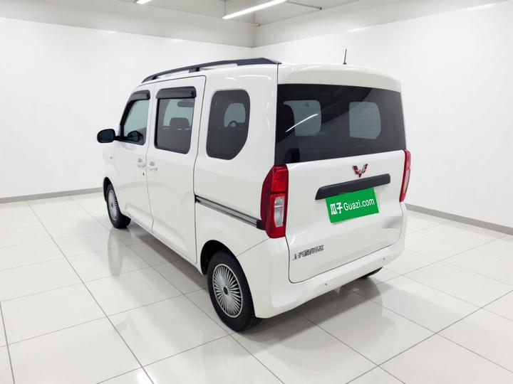 Wuling Zhiguang EV 2025 201km Comfort photo 4