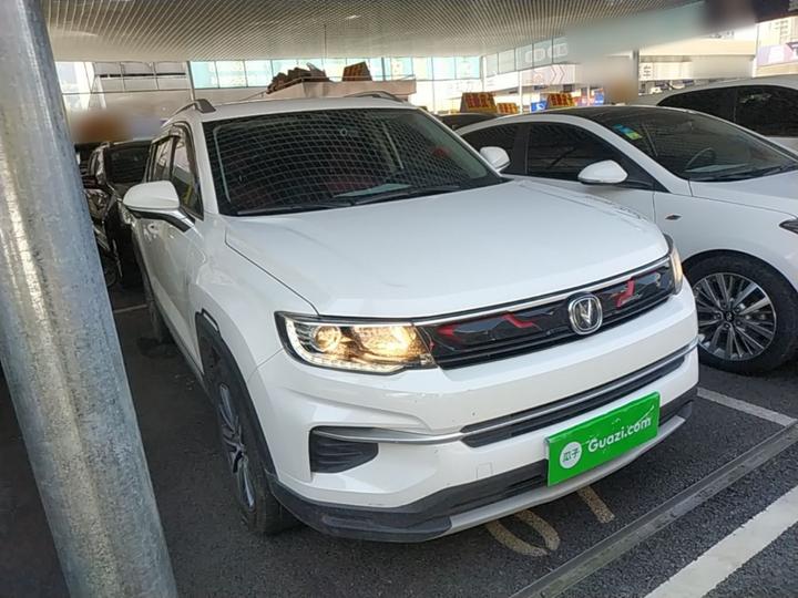 CS35PLUS 2019 1.4T DCT photo 3
