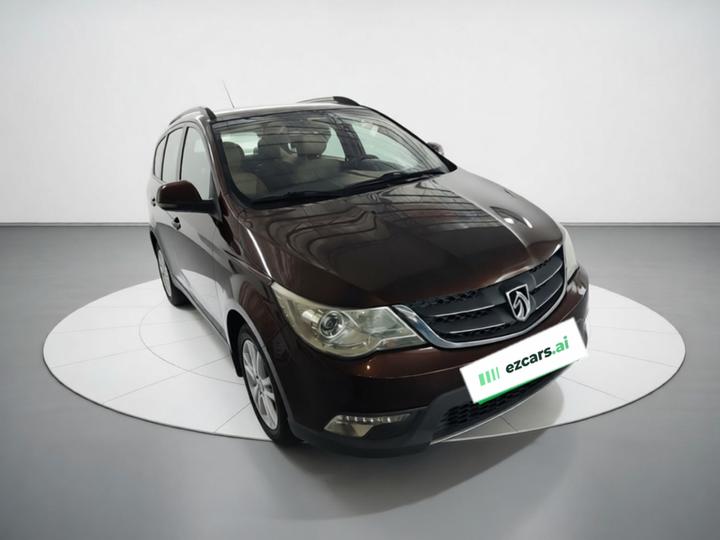 730 2014 1.5L MT Comfort 7-Seater photo 3