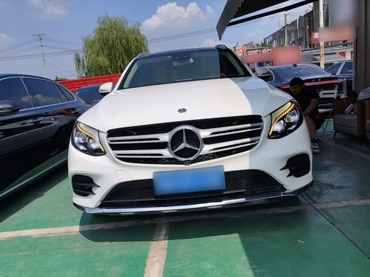 GLC 2017 GLC 300 4MATIC Dynamic photo 2