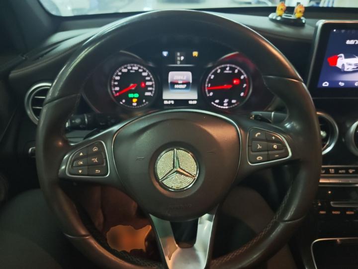 GLC 2018 Facelift GLC 200 4MATIC photo 2