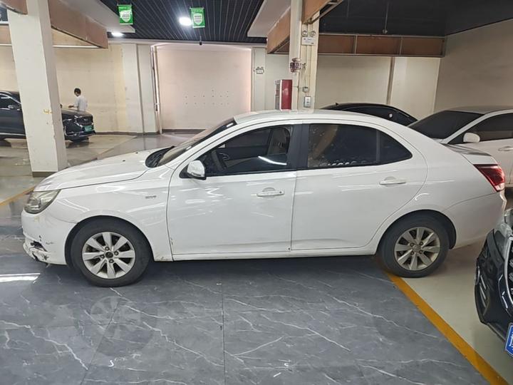 630 2014 1.5L MT Comfort photo 4