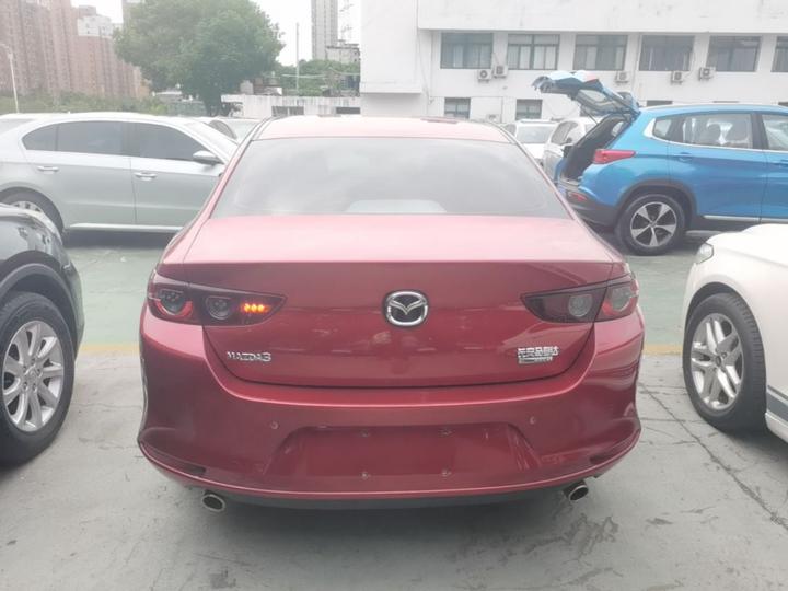 3 Axela 2023 1.5L MT photo 3