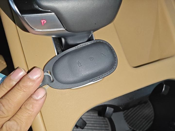 Li Auto ONE 2021 EREV 6-Seater photo 8