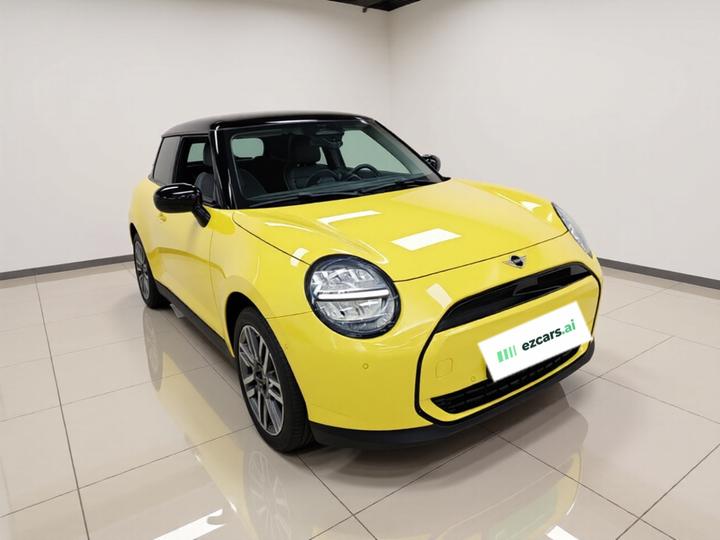 MINI COOPER 2024 456km COOPER E Classic photo 3