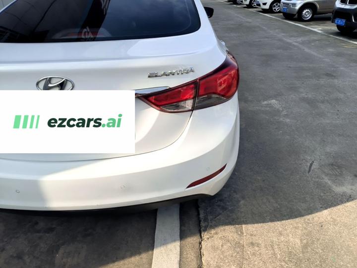 Elantra 2016 1.6L AT Premium photo 7