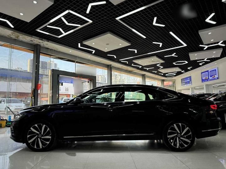 Passat 2023 Facelift 330TSI Elite photo 3