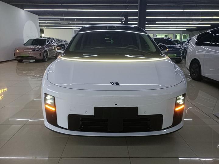 Li Auto i8 2025 Standard photo 2