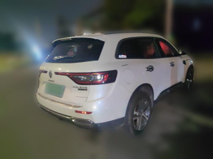 2017 2.5L AWD Supreme photo 6