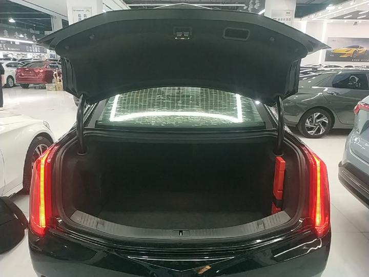 XTS 2016 28T Tech photo 8