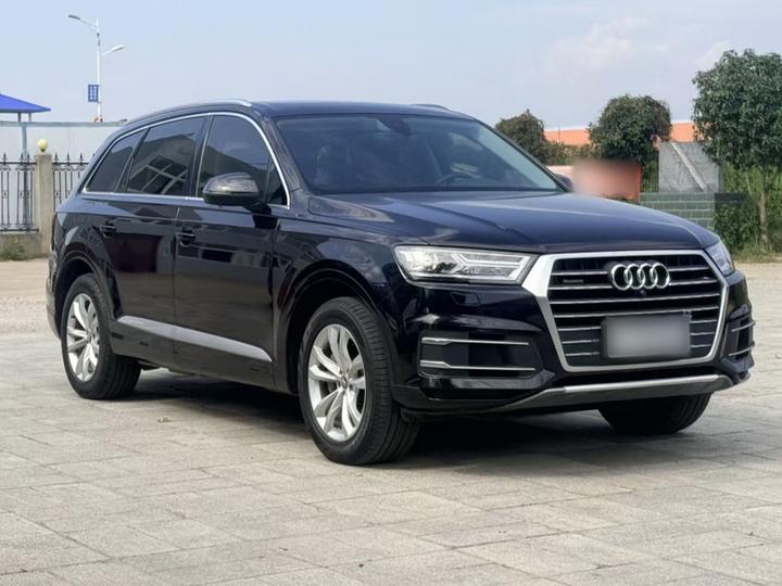 Q7 2016 45 TFSI Tech photo 3