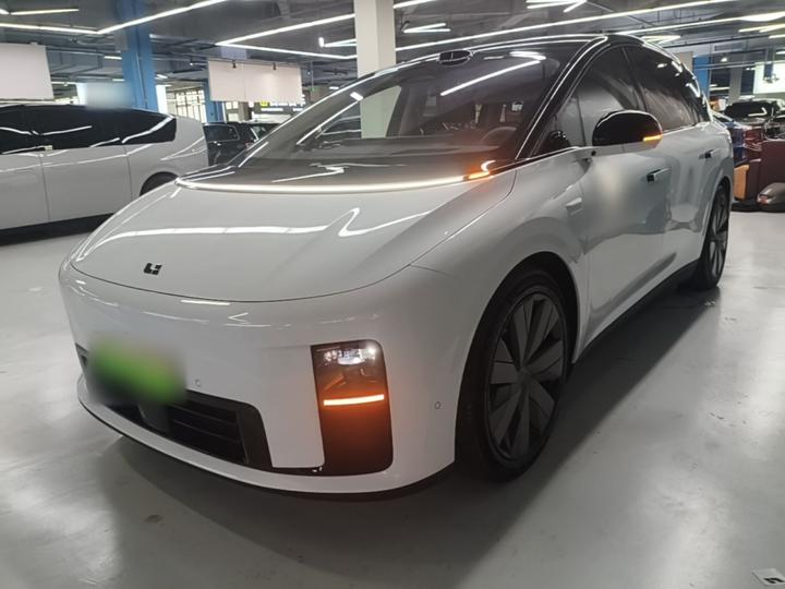 Li Auto i8 2025 Standard