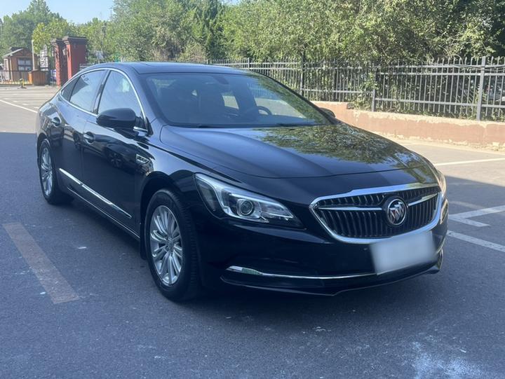 LaCrosse 2016 Facelift 20T Leading photo 2