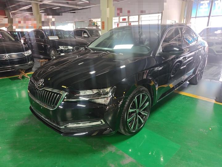 Superb 2022 TSI330 DSG