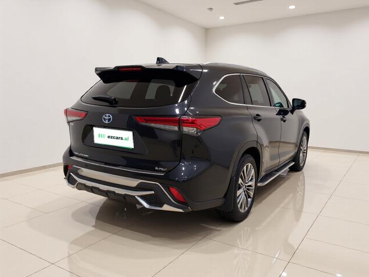 Highlander 2023 2.5L Smart Hybrid AWD Premium 7-Seater photo 6