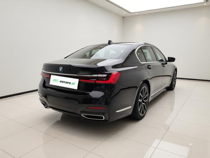 7 Series 2022 740Li Exclusive M Sport Package photo 6