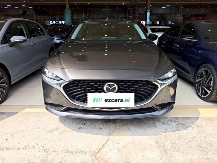 3 Axela 2023 2.0L AT photo 2
