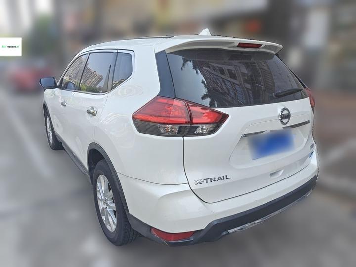 X-Trail 2017 2.0L CVT Comfort 2WD photo 4
