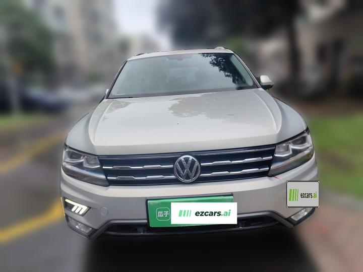Tiguan L 2017 330TSI AT RWD Luxury photo 2