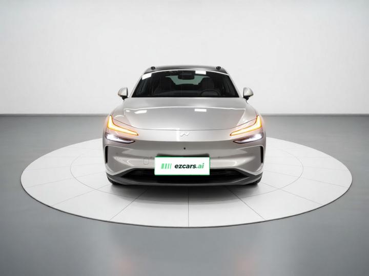 L60 2024 60kWh RWD photo 2
