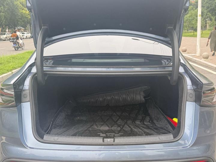 Seal 06 EV 2025 DM-i ADAS 80KM Luxury photo 8