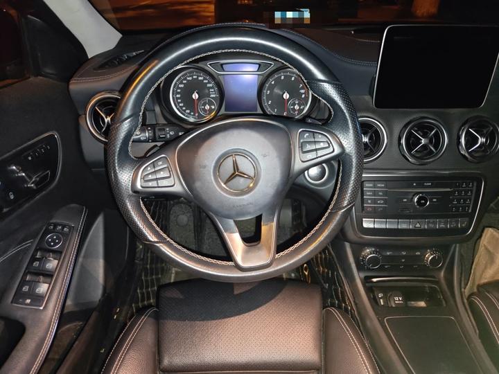 GLA 2017 GLA 220 4MATIC Fashion photo 7