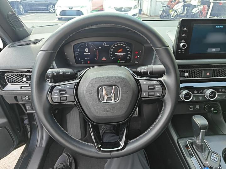 Civic 2022 240TURBO CVT photo 2