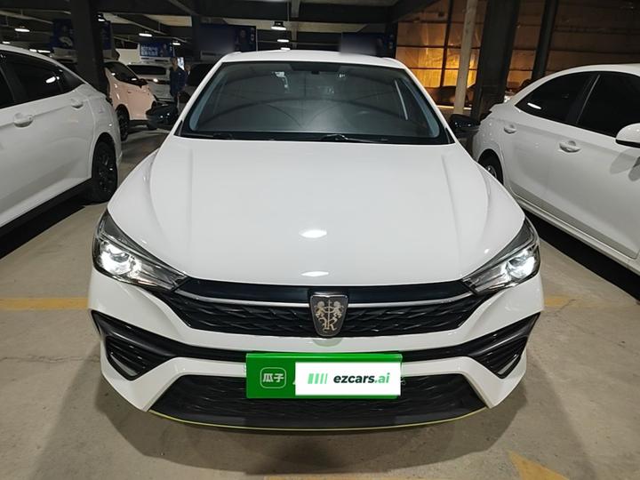i5 2021 1.5L MT Platinum photo 2