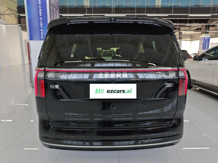 009 2024 6-Seater Executive AWD 108kWh photo 5