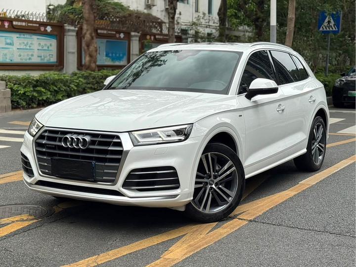 Q5L 2020 Facelift 40 TFSI Fashion
