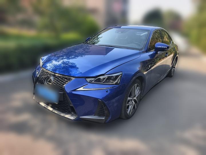 IS 2017 300 F SPORT