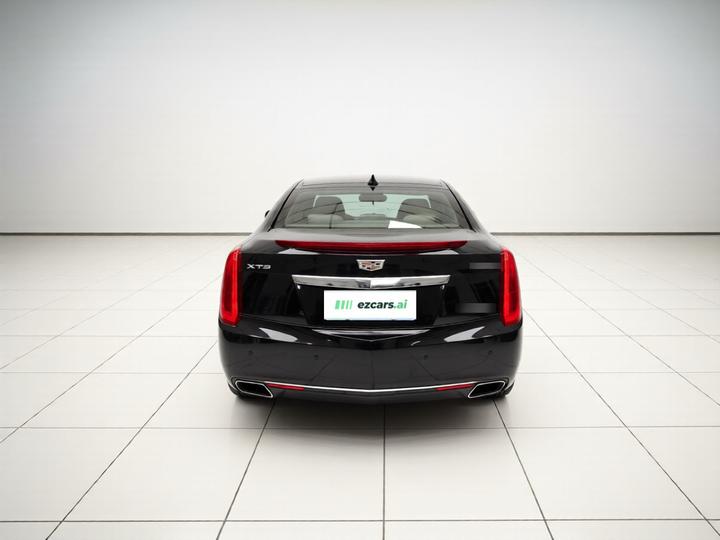 XTS 2017 28T Tech photo 5