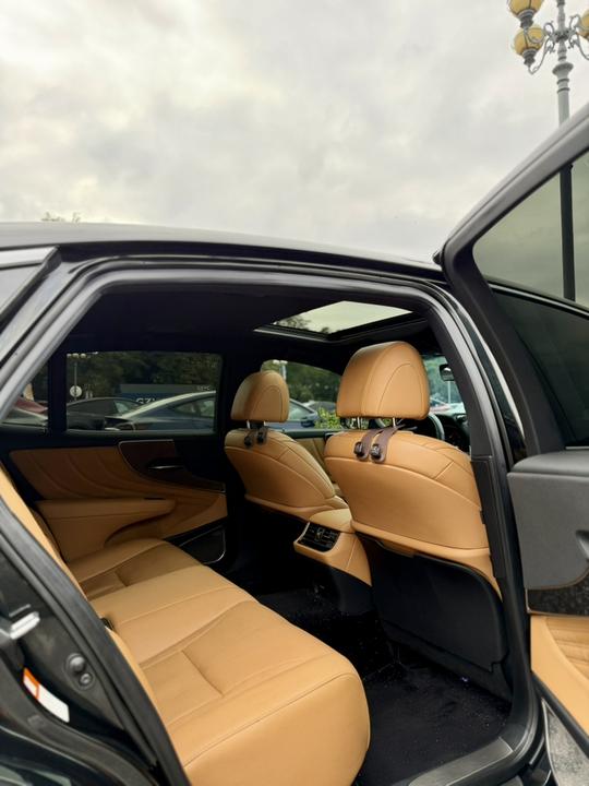 LS 2021 500h Excellence photo 7