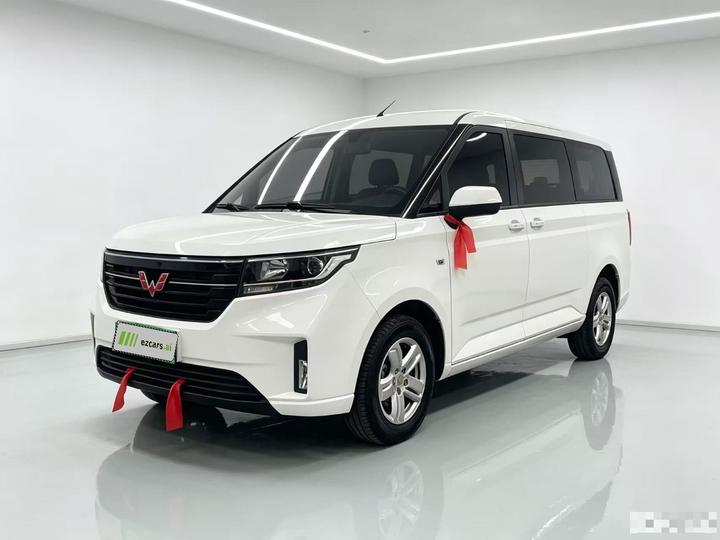 Wuling 2021 1.5T MT Luxury