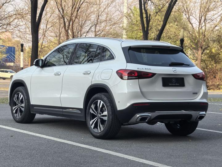 GLA 2022 Facelift GLA 200 photo 4